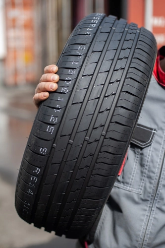 фото протектора и шины Atrezzo Elite Шина Sailun Atrezzo Elite 215/55 R17 94V